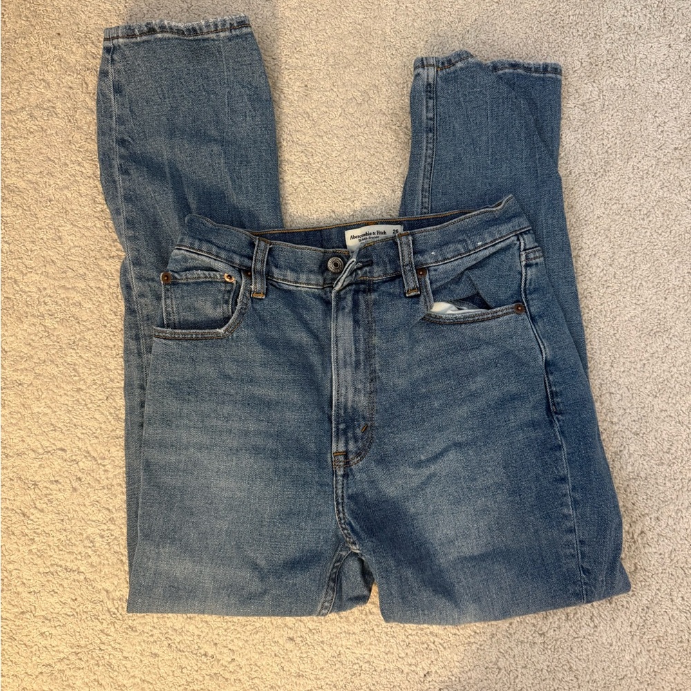 Abercrombie & Fitch The Ankle Straight Ultra High Rise jeans